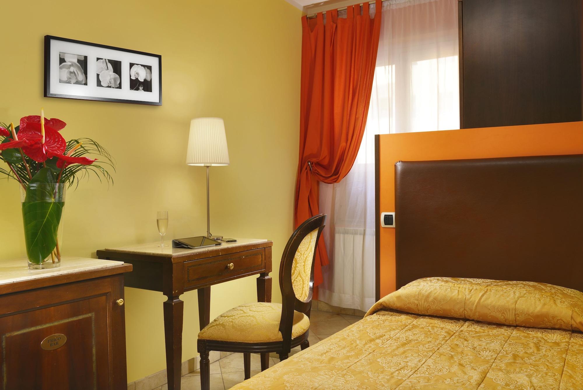 Hotel Tuscolana Roma Eksteriør bilde