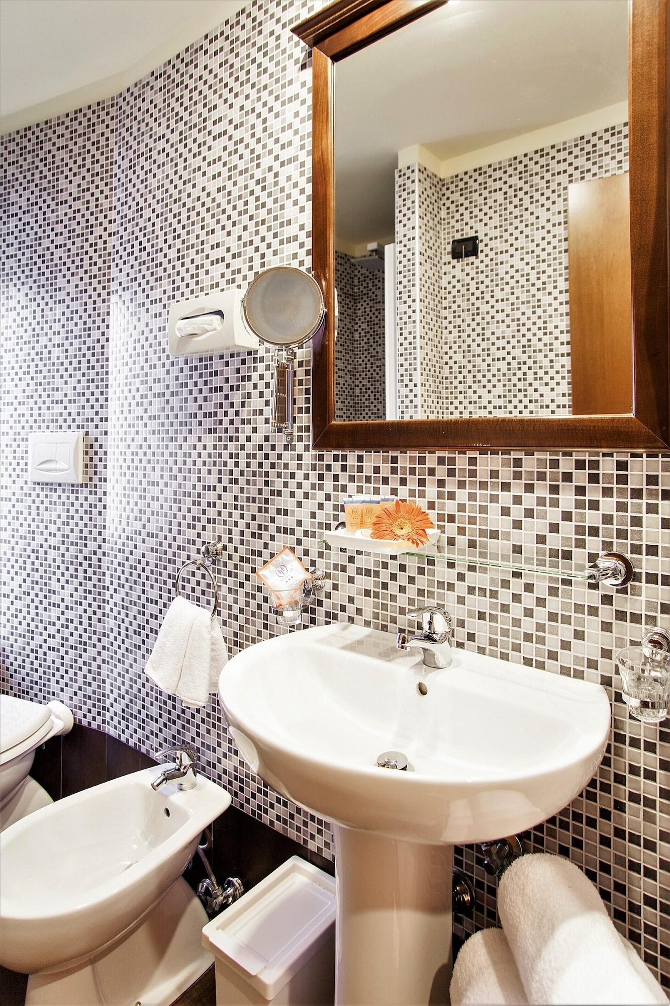 Hotel Tuscolana Roma Eksteriør bilde