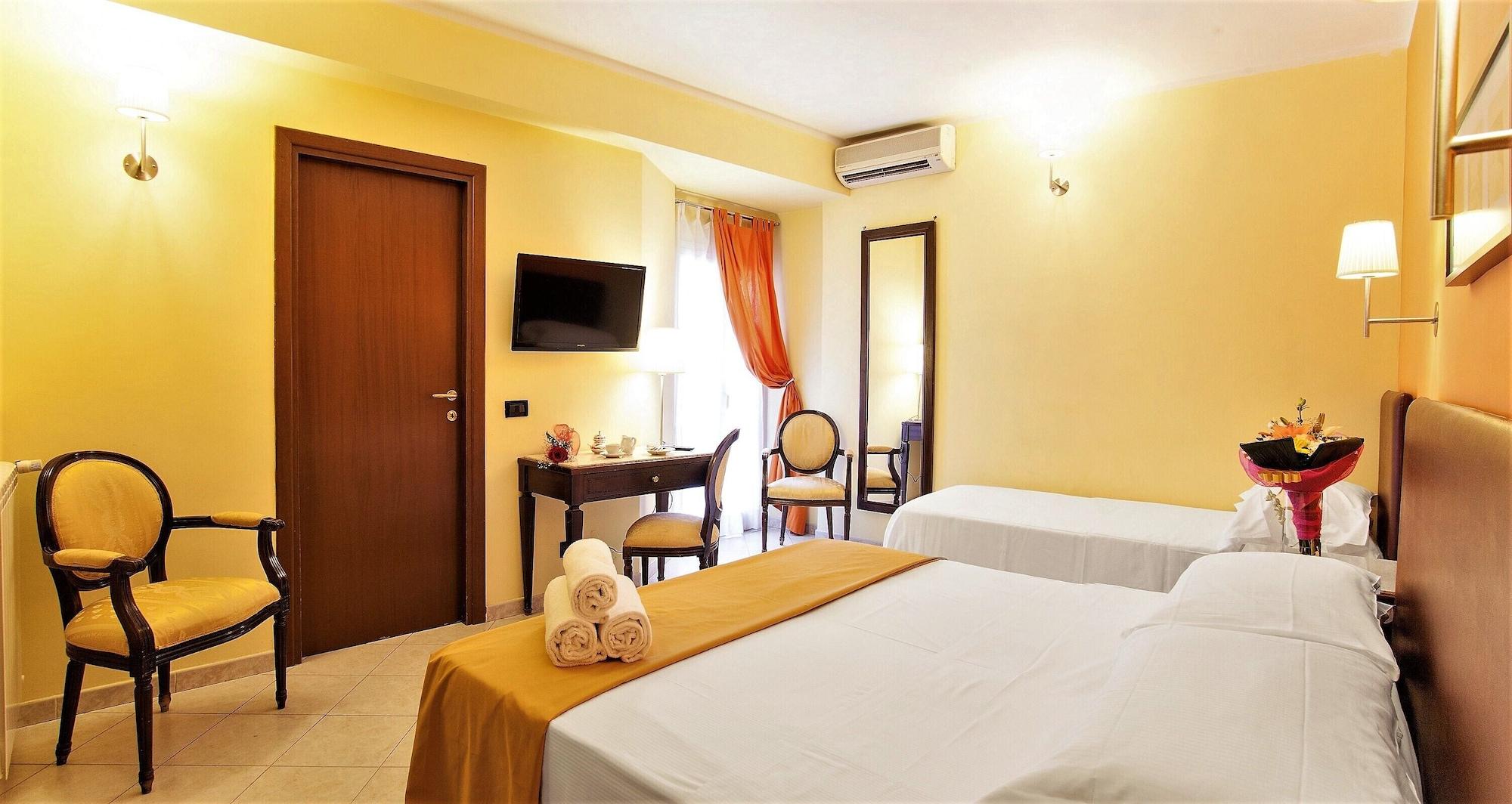Hotel Tuscolana Roma Eksteriør bilde