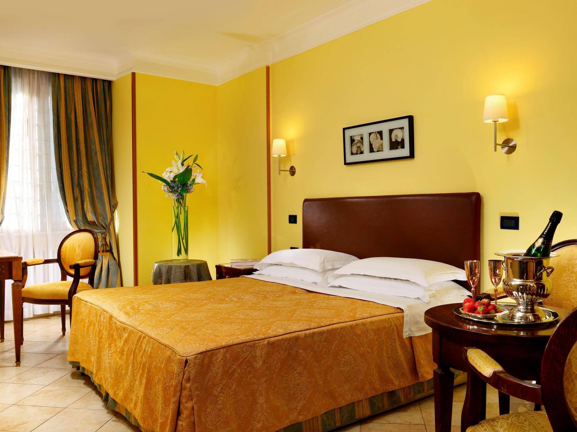 Hotel Tuscolana Roma Eksteriør bilde