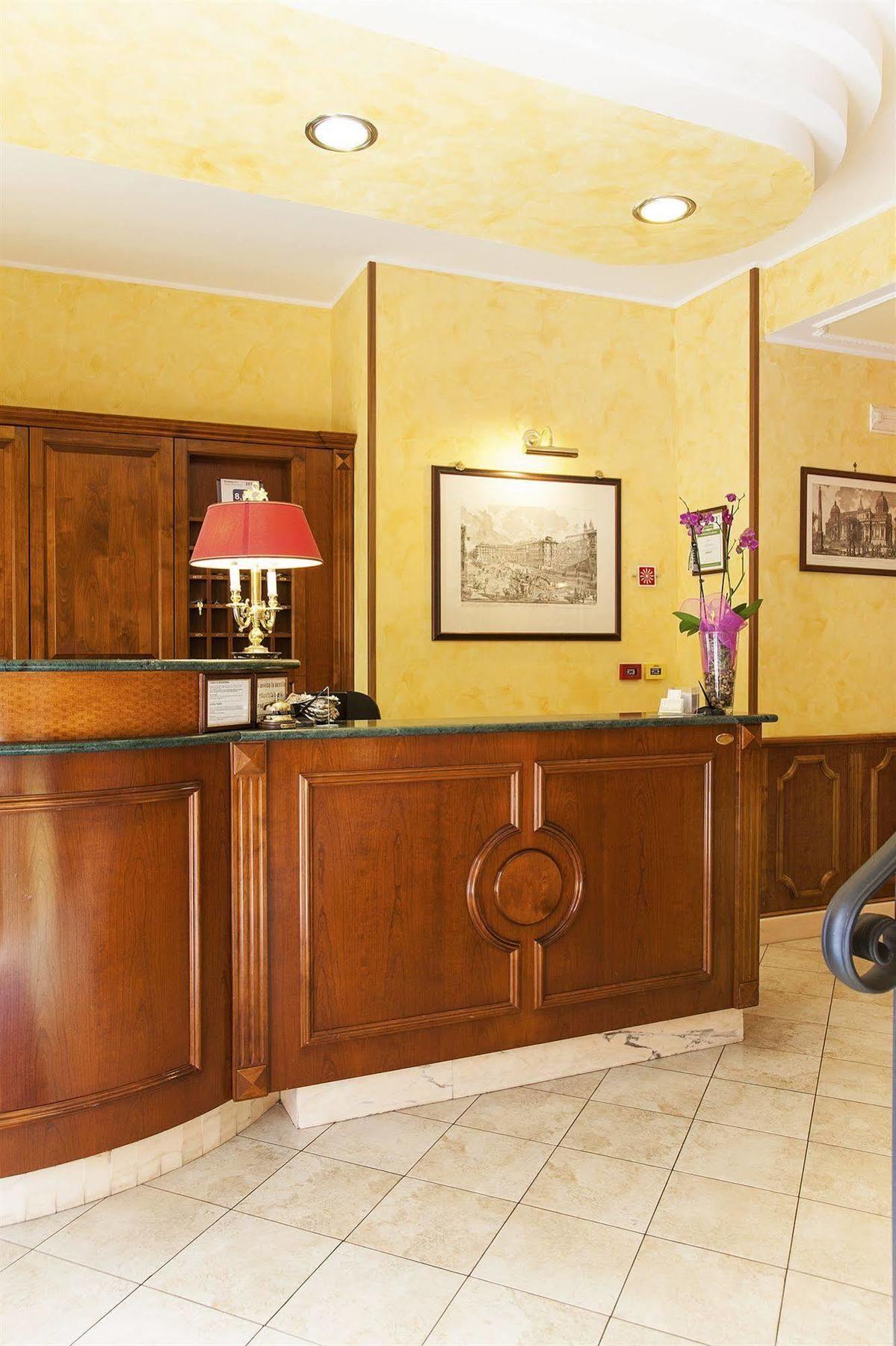 Hotel Tuscolana Roma Eksteriør bilde