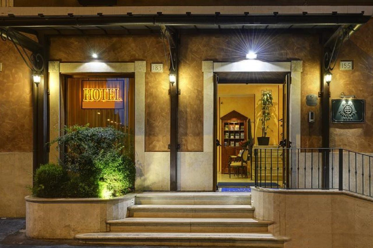 Hotel Tuscolana Roma Eksteriør bilde